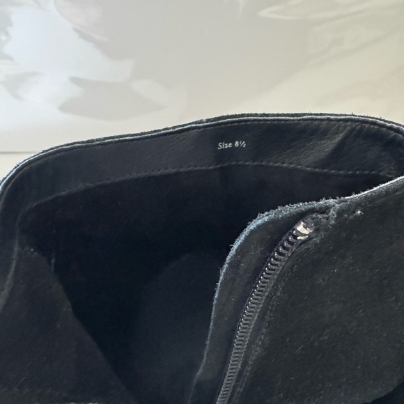 Women’s Dolce Vita Black Suede Ankle Bootie Wedges Size 8.5 - Picture 4 of 4